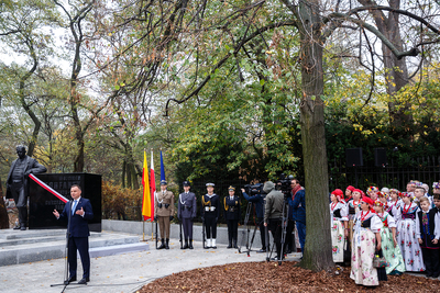 Odsłonięcie pomnika Wojciecha Korfantego w Warszawie – 25 października 2019. Fot. Sławek Kasper (IPN)