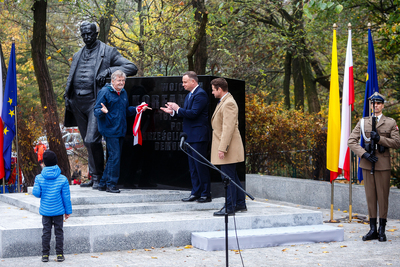 Odsłonięcie pomnika Wojciecha Korfantego w Warszawie – 25 października 2019. Fot. Sławek Kasper (IPN)
