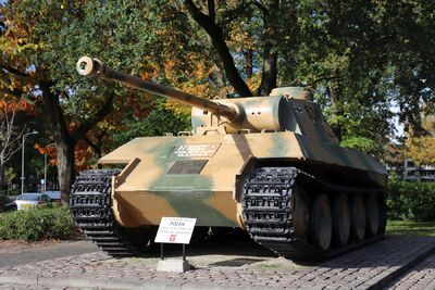 Uroczyste obchody 75. rocznicy wyzwolenia Bredy przez żołnierzy 1 Dywizji Pancernej – Breda (Holandia) – 26–27 października 2019. Niemiecki czołg Panzerkampfwagen V Panther zdobyty przez żołnierzy gen. Maczka i podarowany miastu Breda Fot. BUWiM IPN