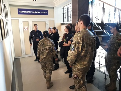 Wizyta uczniów z klas mundurowych w Komendzie Głównej Policji w Warszawie – 19 listopada 2019. Fot. Mateusz Marek (IPN)