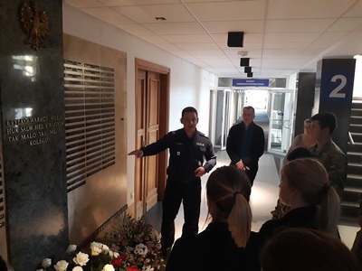 Wizyta uczniów z klas mundurowych w Komendzie Głównej Policji w Warszawie – 19 listopada 2019. Fot. Mateusz Marek (IPN)