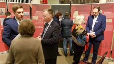 Otwarcie wystawy „Rozkaz nr 00485. Antypolska operacja NKWD na sowieckiej Ukrainie 1937–1938” w Polskiej Fundacji Kulturalnej w Clark – 20 listopada 2019. Fot. Grzegorz Tymiński