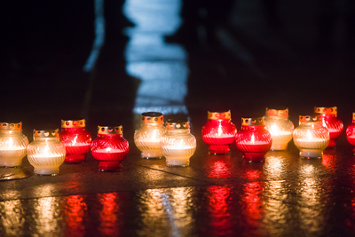 Światło Wolności na pl. Piłsudskiego w Warszawie – 13 grudnia 2019 r. Fot. Sławek Kasper (IPN)