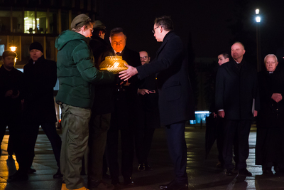 Światło Wolności na pl. Piłsudskiego w Warszawie – 13 grudnia 2019 r. Fot. Sławek Kasper (IPN)