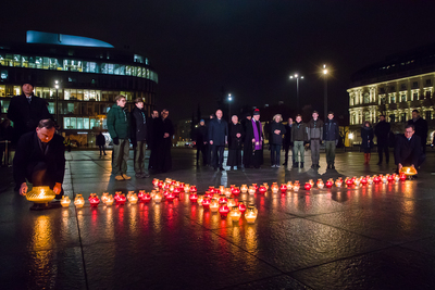 Światło Wolności na pl. Piłsudskiego w Warszawie – 13 grudnia 2019 r. Fot. Sławek Kasper (IPN)