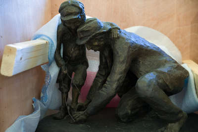 Rzeźby Samuela Willenberga przybyły z Izraela do Warszawy – 15 stycznia 2020. Fot. Sławek Kasper (IPN)