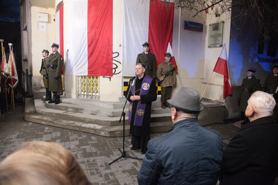 Uroczystości w hołdzie ofiarom represji komunistycznych przetrzymywanym i torturowanym w Willi Jasny Dom – Warszawa, 27 lutego 2020. Fot. Piotr Życieński (IPN)