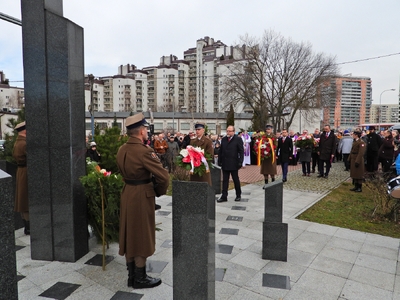 Uroczystość pod pomnikiem gen. Augusta Emila Fieldorfa „Nila” zainaugurowała 1 marca obchody Dnia Pamięci Żołnierzy Wyklętych w Warszawie. Fot. M.Niegowski/IPN