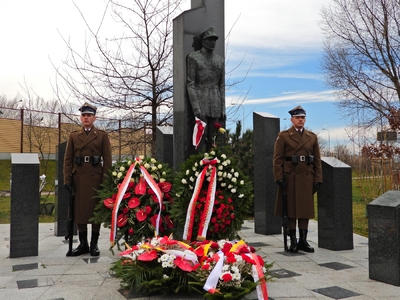 Uroczystość pod pomnikiem gen. Augusta Emila Fieldorfa „Nila”. Narodowy Dzień Pamięci Żołnierzy Wyklętych w Warszawie – 1 marca 2020. Fot. M.Niegowski/IPN