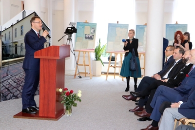 Odsłonięcie tablicy upamiętniającej antykomunistyczne organizacje młodzieżowe – Kalisz, 28 lutego 2020