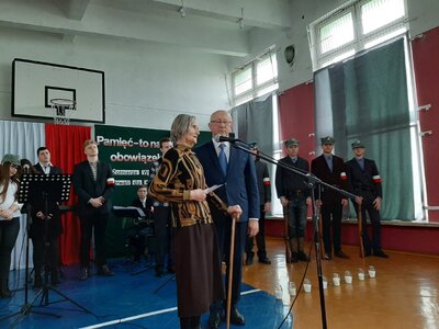 Odsłonięcie tablicy poświęconej Podziemnej Organizacji Młodzieży Polskiej – Hrubieszów, 2 marca 2020. Fot. Dawid Florczak (IPN)