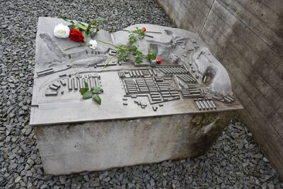 Schemat obozu na terenie Memoriału Gusen. (fot. Maciej Foks)