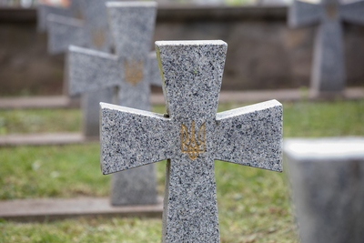 Prezes IPN złożył hołd żołnierzom ukraińskim z armii atamana Petlury – Łańcut, 7 maja 2020. Fot. Sławek Kasper (IPN)