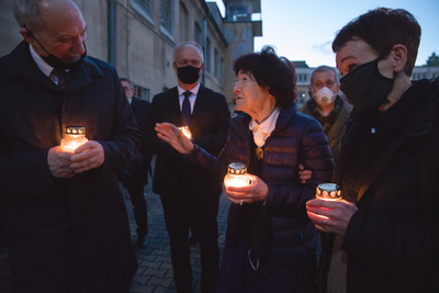 Uroczystości w 72. rocznicę śmierci rotmistrza Witolda Pileckiego w Muzeum Żołnierzy Wyklętych i Więźniów Politycznych PRL przy ul. Rakowieckiej w Warszawie – 25 maja 2020. Fot. Sławek Kasper (IPN)