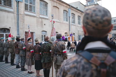 Uroczystości w 72. rocznicę śmierci rotmistrza Witolda Pileckiego w Muzeum Żołnierzy Wyklętych i Więźniów Politycznych PRL przy ul. Rakowieckiej w Warszawie – 25 maja 2020. Fot. Sławek Kasper (IPN)