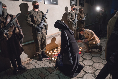 Uroczystości w 72. rocznicę śmierci rotmistrza Witolda Pileckiego w Muzeum Żołnierzy Wyklętych i Więźniów Politycznych PRL przy ul. Rakowieckiej w Warszawie – 25 maja 2020. Fot. Sławek Kasper (IPN)