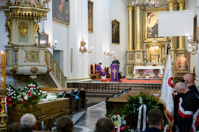 Uroczystości pogrzebowe Krystyny Barchańskiej w kościele Stygmatów św. Franciszka w Warszawie – 3 czerwca 2020. Fot Sławek Kasper (IPN)