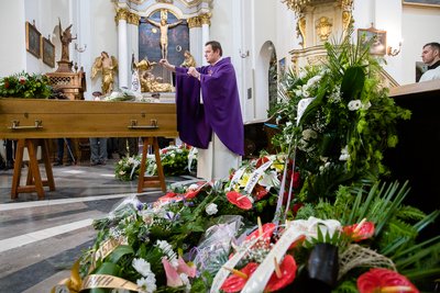 Uroczystości pogrzebowe Krystyny Barchańskiej w kościele Stygmatów św. Franciszka w Warszawie – 3 czerwca 2020. Fot Sławek Kasper (IPN)