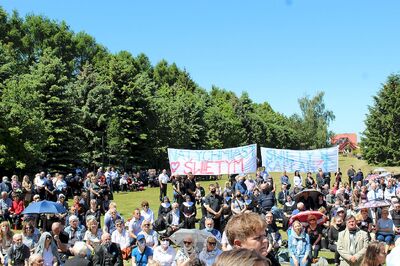 Uroczystości pogrzebowe ks. Czesława Wali. Fot. IPN