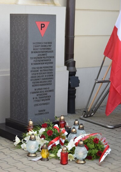 Upamiętnienie na dworcu w Tarnowie (fot. M. Foks)