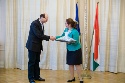 Dr János Tischler, dyrektor Węgierskiego Instytutu Kultury w Warszawie i dr Orsolya Zsuzsanna Kovács, ambasador Węgier – 23 czerwca 2020. Fot. Sławek Kasper (IPN)