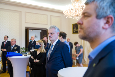 Uroczystość z okazji zakończenia misji w Polsce dyrektora Węgierskiego Instytutu Kultury w Warszawie dr. Jánosa Tischlera – 23 czerwca 2020. Fot. Sławek Kasper (IPN)