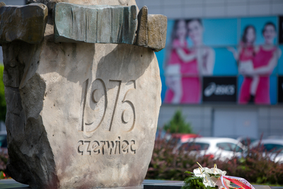 44. rocznica protestów w Ursusie – pomnik Robotników Czerwca 1976 – Ursus, 25 czerwca 2020. Fot. Sławek Kasper (IPN)