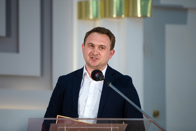 Paweł Kapusta – laureat nagrody im. Kazimierza Wierzyńskiego – 25 czerwca 2020. Fot. Sławek Kasper (IPN)