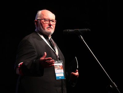 Po Mszy św. podzielił się swoimi wspomnieniami z czasu powstania ks. Stanisław Kicman, świadek rzezi Woli 1944. Fot. Piotr Życieński (IPN)