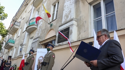 Uroczystość odsłonięcia tablicy poświęconej Halinie Konopackiej i płk. dypl. Ignacemu Matuszewskiemu – Warszawa, 14 sierpnia 2020. Fot. Mateusz Niegowski (IPN)