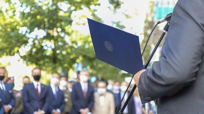 Uroczystość odsłonięcia tablicy poświęconej Halinie Konopackiej i płk. dypl. Ignacemu Matuszewskiemu – Warszawa, 14 sierpnia 2020. Fot. Mateusz Niegowski (IPN)