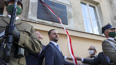 Uroczystość odsłonięcia tablicy poświęconej Halinie Konopackiej i płk. dypl. Ignacemu Matuszewskiemu – Warszawa, 14 sierpnia 2020. Fot. Mateusz Niegowski (IPN)