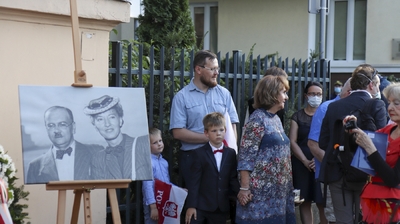 Uroczystość odsłonięcia tablicy poświęconej Halinie Konopackiej i płk. dypl. Ignacemu Matuszewskiemu – Warszawa, 14 sierpnia 2020. Fot. Mateusz Niegowski (IPN)