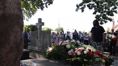 Sadowne – mogiła wojenna Nieznanego Żołnierza Wojska Polskiego, zabitego przez bolszewików w 1920 r. – 15 sierpnia 2020. Fot. M.N.