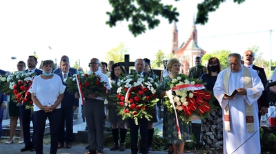 Sadowne – mogiła wojenna Nieznanego Żołnierza Wojska Polskiego, zabitego przez bolszewików w 1920 r. – 15 sierpnia 2020. Fot. M.N.