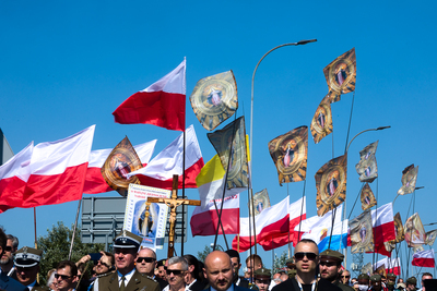 Procesja różańcowa do Sanktuarium św. Jana Pawła II – Radzymin, 16 sierpnia 2020. Fot. Sławek Kasper (IPN)