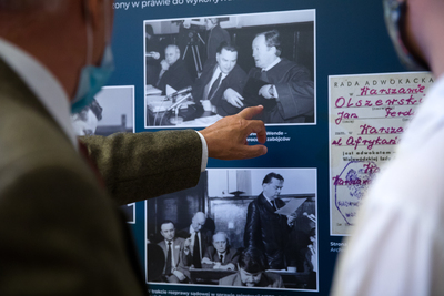 Otwarcie wystawy „Spojrzeć ludziom prosto w oczy… W 90. rocznicę urodzin Jana Olszewskiego” – Warszawa, 20 sierpnia 2020. Fot. Sławek Kasper (IPN)