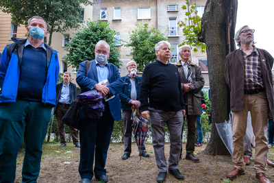 W Gdańsku, przy ul. Fitelberga 8, odsłonięto tablicę upamiętniającą Alinę Pienkowską-Borusewicz – 31 sierpnia 2020. Fot. Sławek Kasper (IPN)