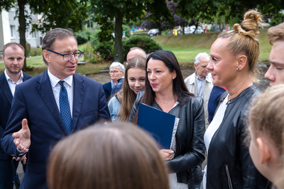 W Gdańsku, przy ul. Leśny Stok 4, odsłonięto tablicę upamiętniającą Jana Piotra Koziatka – 31 sierpnia 2020. Fot. Sławek Kasper (IPN)