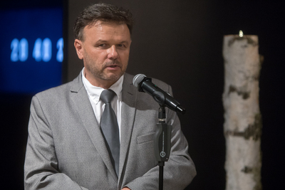 Dyrektor Biura Edukacji Narodowej IPN Adam Hlebowicz. Otwarcie wystawy multimedialnej „20 – 40 – 20” – Warszawa, 17 września 2020. Fot. Sławek Kasper (IPN)