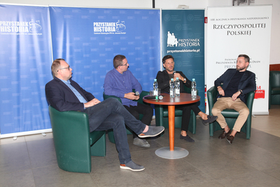 Z cyklu „Historia zza kulis” dyskusja o terroryzmie, jego związkach z PRL-em i współczesnych obliczach – Warszawa, 18 września 2020. Fot. Piotr Życieński (IPN)