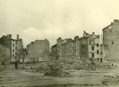 Ruiny domów przy ul. Wołomińskiej