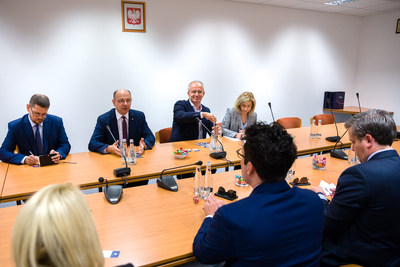 Wizyta przedstawicieli waszyngtońskiej Fundacji Pamięci Ofiar Komunizmu w IPN – Warszawa, 25 września 2020. Fot. Sławek Kasper (IPN)