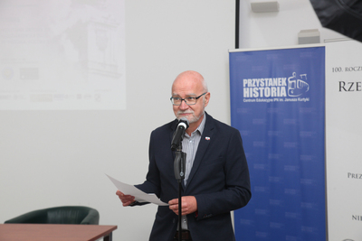 Rozdanie nagród zwycięzcom mobilnej gry miejskiej „Głos walczącej Warszawy. Podpułkownik Wacław Lipiński” – 29 września 2020. Fot. Piotr Życieński (IPN)