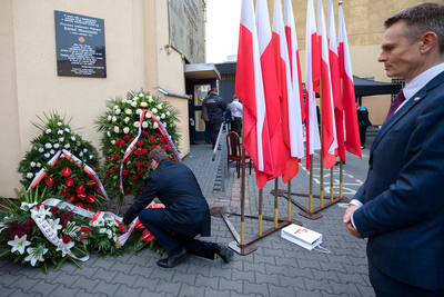 Odsłonięcie tablicy upamiętniającej Kornela Morawieckiego oraz innych członków „Solidarności Walczącej – Warszawa, 30 września 2020. Fot. Sławek Kasper (IPN)