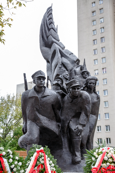 Odsłonięcie i poświęcenie pomnika Żołnierzy Batalionów Chłopskich i Ludowego Związku Kobiet – Warszawa, 8 października 2019. Fot. Sławek Kasper (IPN)