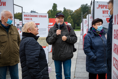 Uczestnicy Sierpnia ’80 na uroczystym zamknięciu wystawy „Tu rodziła się Solidarność” – Warszawa, 16 października 2020. Fot. Sławek Kasper (IPN)