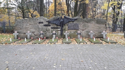 3. Pomnik Bohaterów Polski Podziemnej