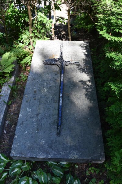 Grób Feliksa Ciechomskiego przed remontem