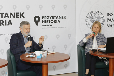 Barbara Stanisławczyk-Żyła i Andrzej Zybertowicz podczas dyskusji „Współczesne oblicza totalitaryzmów” – 30 listopada 2020. Fot. Piotr Życieński (IPN)
